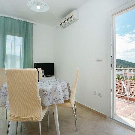 Apartman Paula 1 Apartment Vinisce Exterior photo