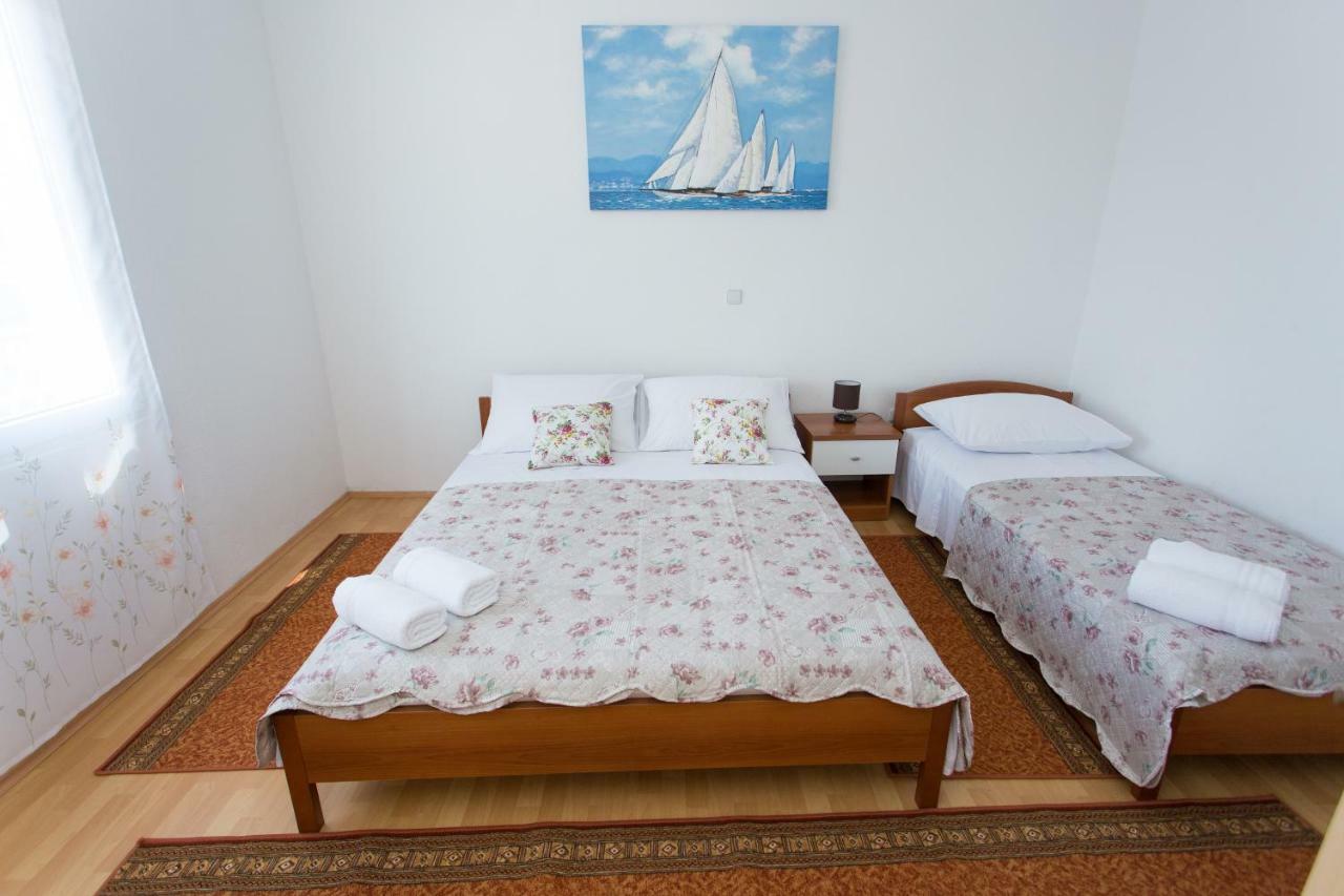 Apartman Paula 1 Apartment Vinisce Exterior photo