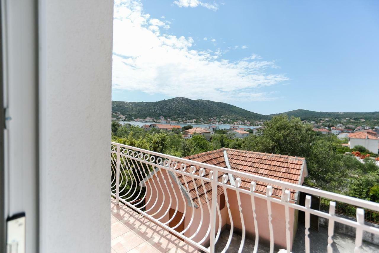 Apartman Paula 1 Apartment Vinisce Exterior photo